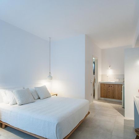 Paris Studios & Apartment Агия Параскеви Екстериор снимка
