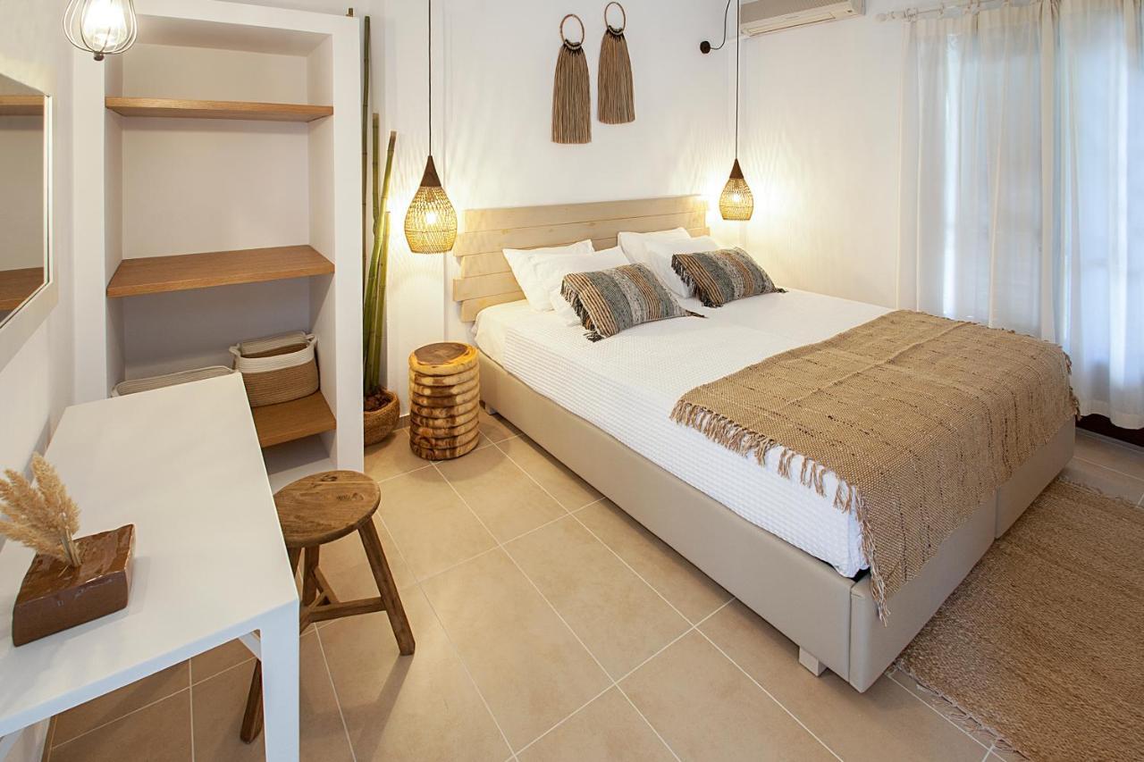 Paris Studios & Apartment Агия Параскеви Екстериор снимка