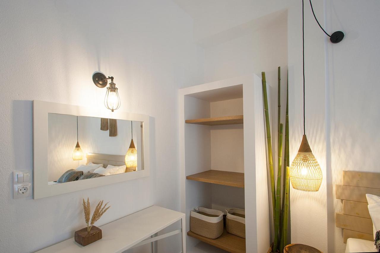 Paris Studios & Apartment Агия Параскеви Екстериор снимка