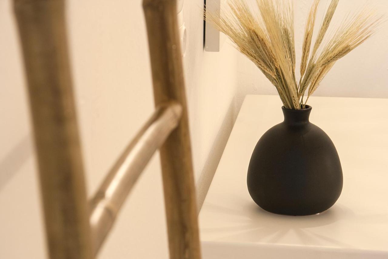 Paris Studios & Apartment Агия Параскеви Екстериор снимка