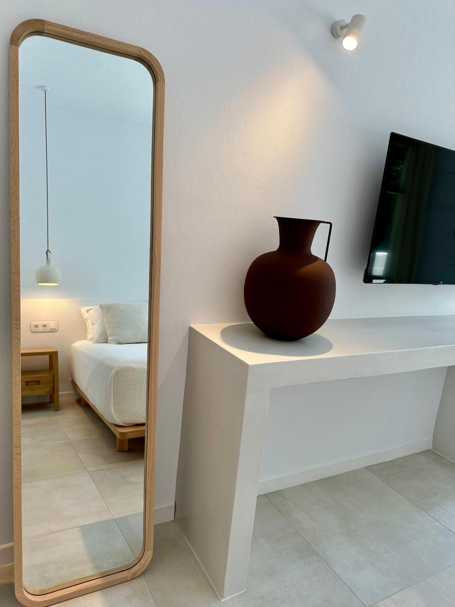 Paris Studios & Apartment Агия Параскеви Екстериор снимка