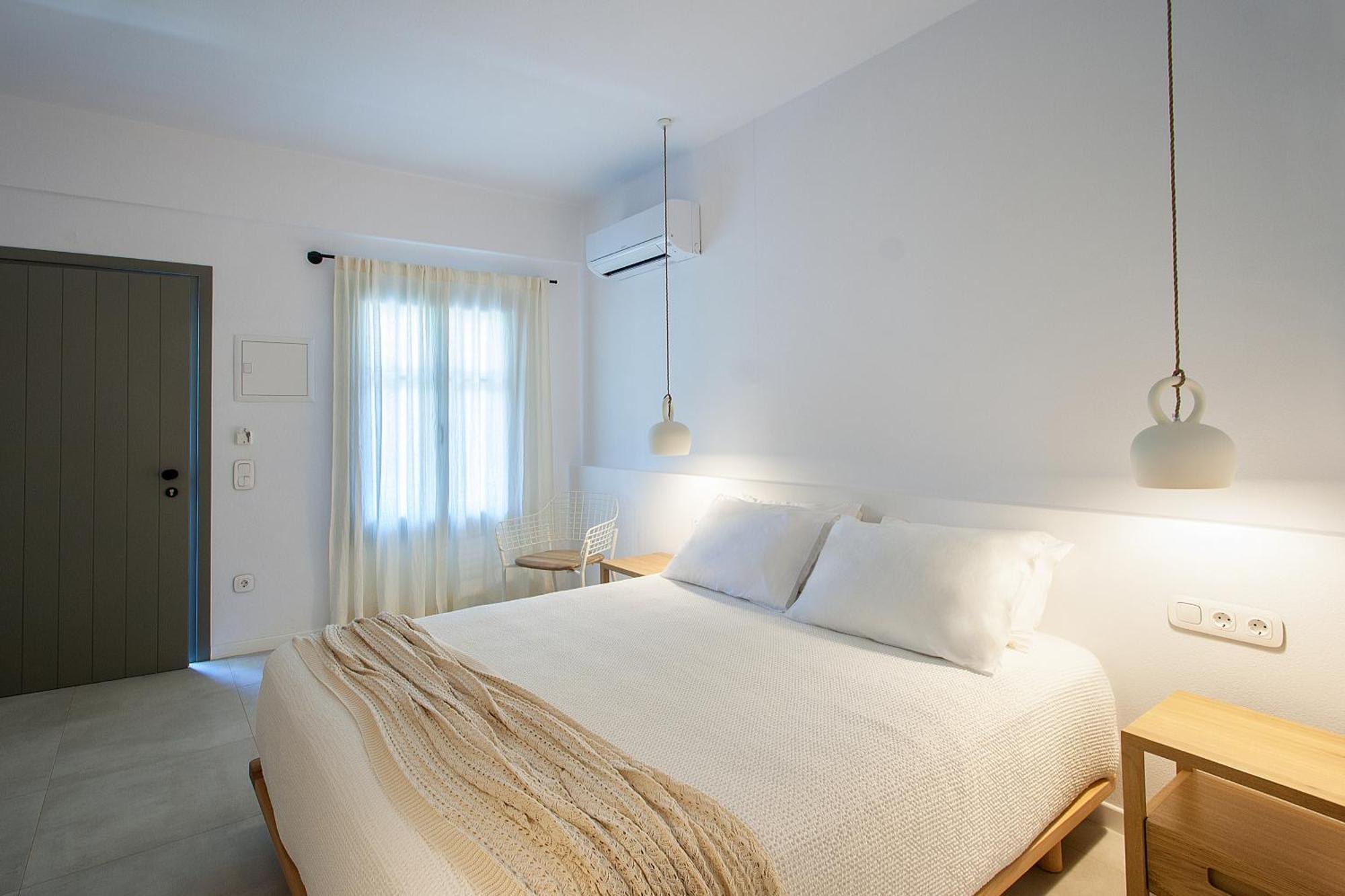 Paris Studios & Apartment Агия Параскеви Екстериор снимка