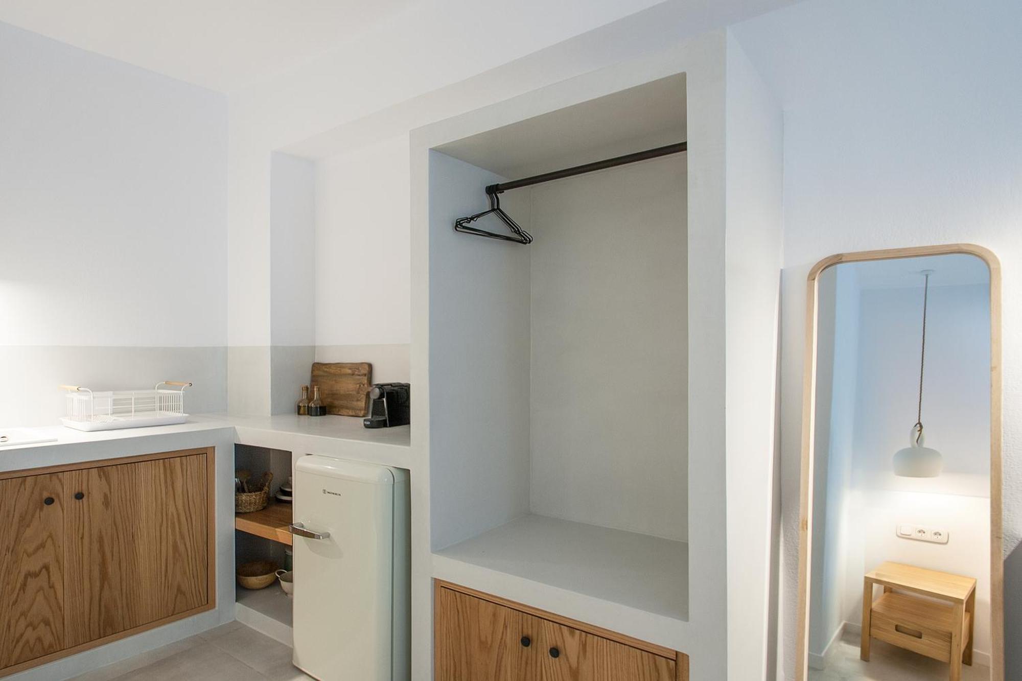 Paris Studios & Apartment Агия Параскеви Екстериор снимка