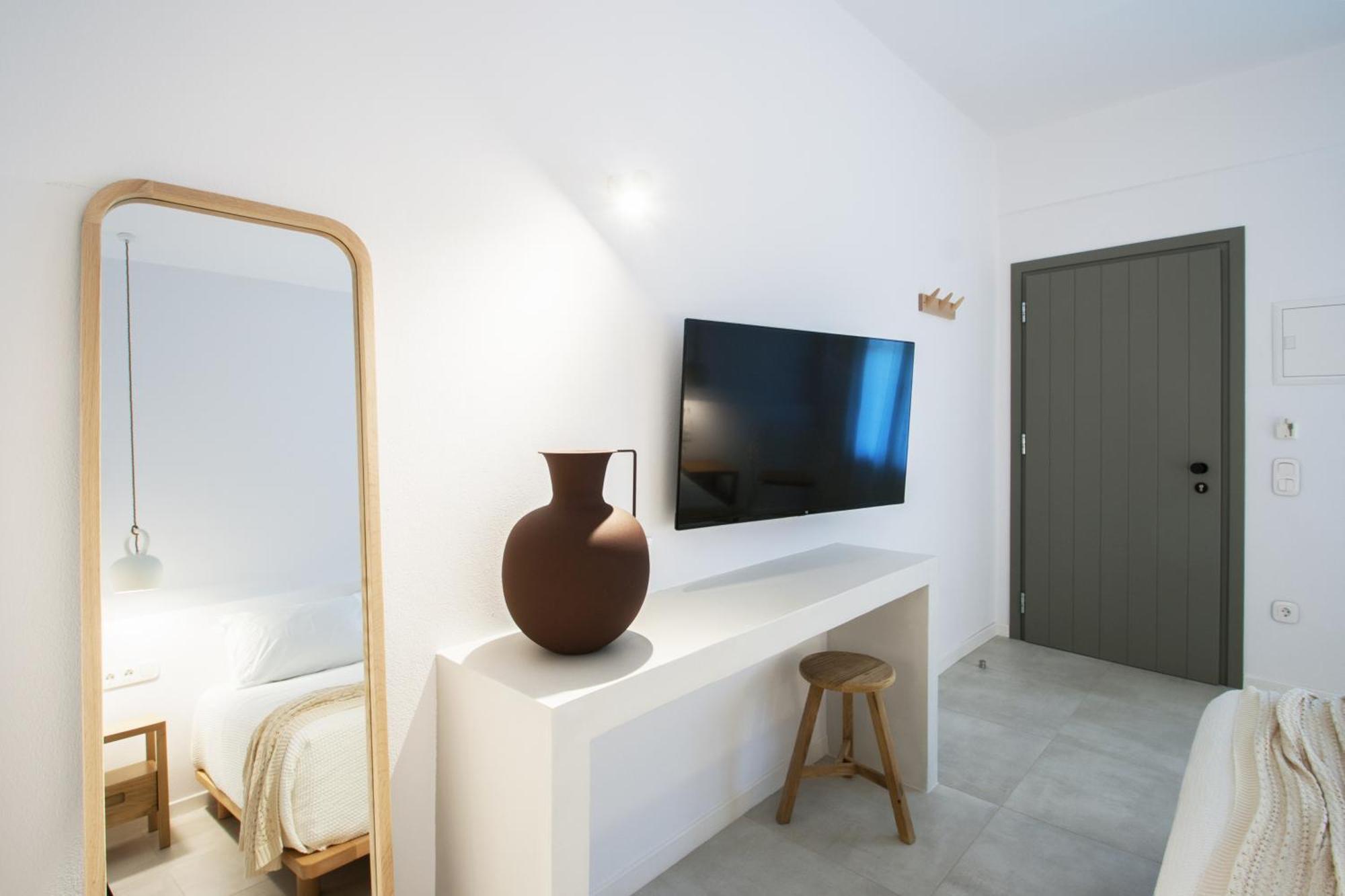 Paris Studios & Apartment Агия Параскеви Екстериор снимка
